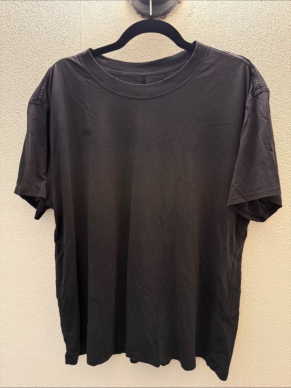lululemon athletica Black Short Sleeve Tee